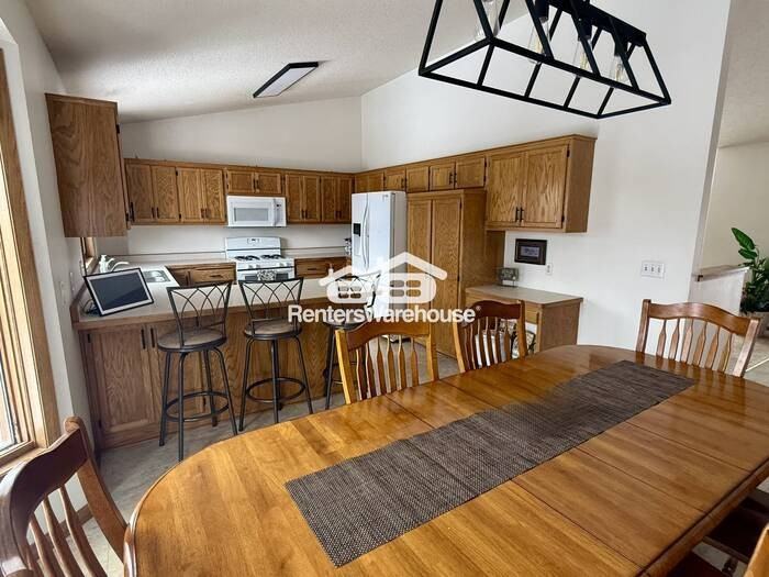 18635 Explorer Way - Photo 5 of 42