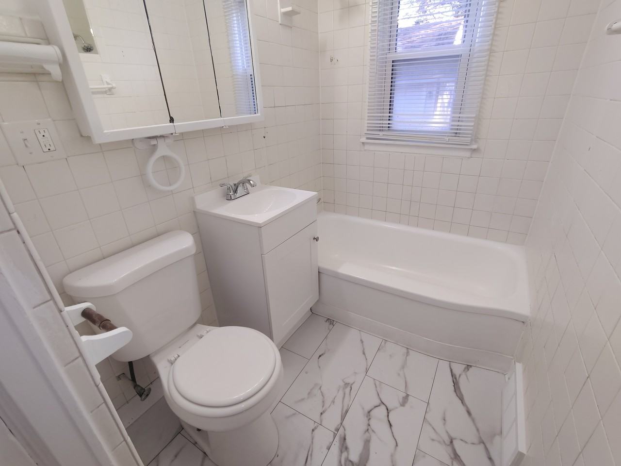 2319 Huffman Blvd #1 - Photo 3 of 14