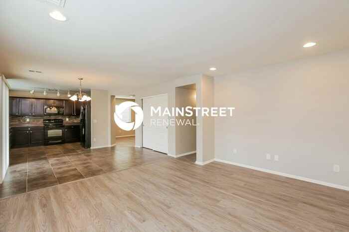 8752 W Superior Ave - Photo 7 of 17