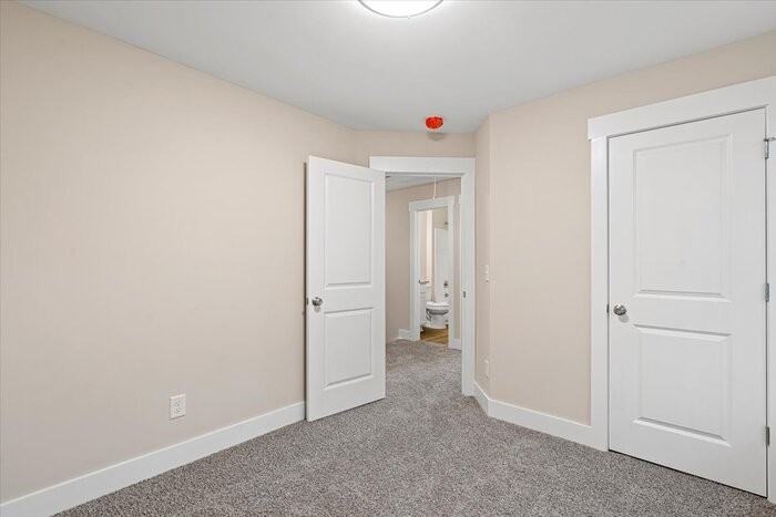 601 S Mountain St - Photo 7 of 22