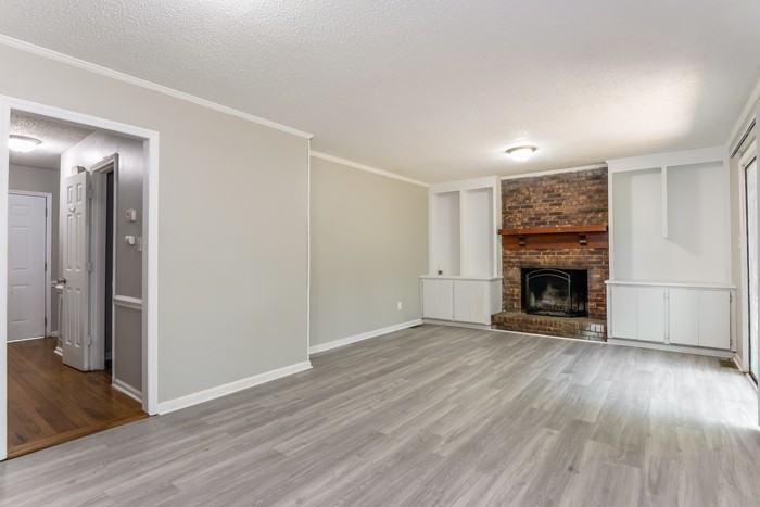 3910 Walnut Hill Ct - Photo 4 of 12