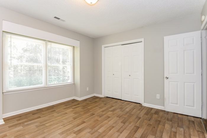 3910 Walnut Hill Ct - Photo 6 of 12