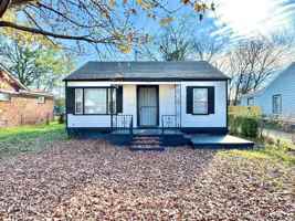 featured image of 2071 Hubert Ave