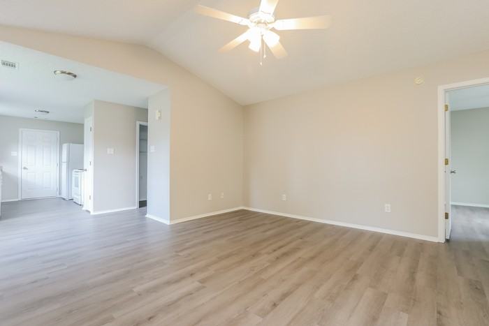 117 Village Dr - Photo 4 of 11