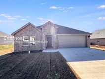 1607 Ridgefield Cir - Photo 1 of 1