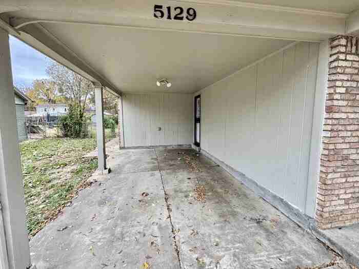 5129 Kittie Lee Ln - Photo 3 of 24