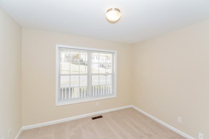 1018 Granny White Rd - Photo 7 of 10