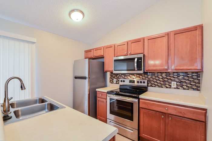 3889 Arborvitae Way - Photo 6 of 16