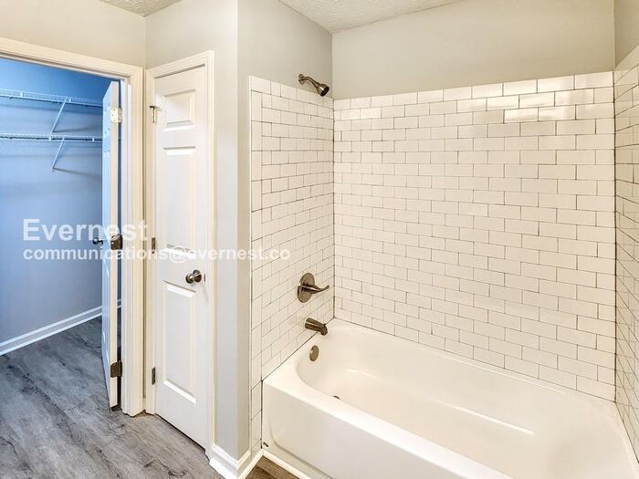 511 White Oak Dr - Photo 7 of 21