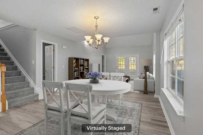 2723 Rozzelles Landing Dr - Photo 3 of 33