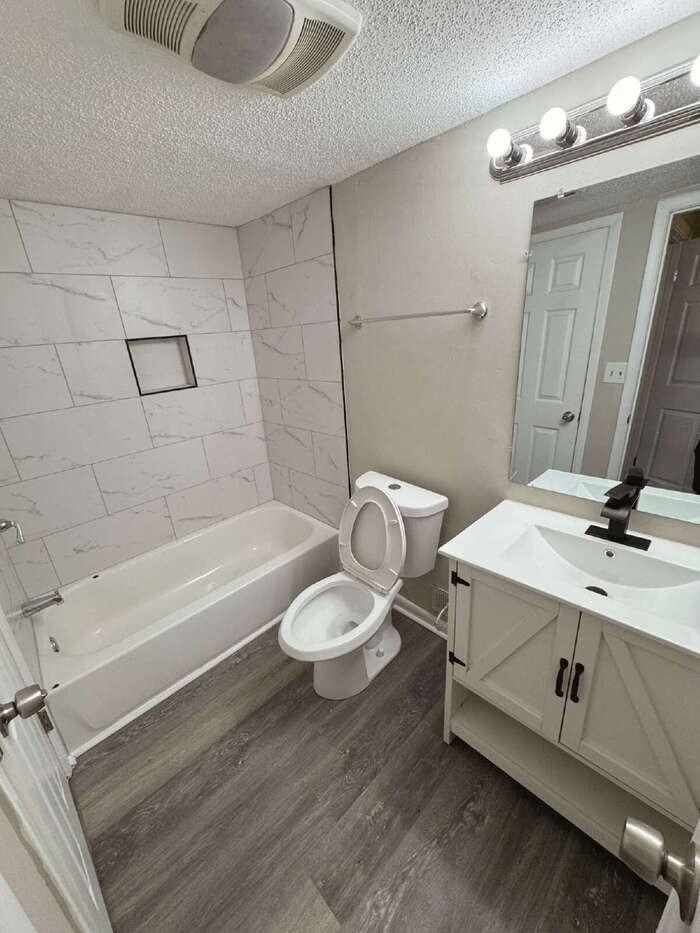 2509 Terrace Trl - Photo 3 of 16