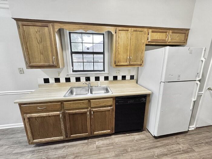 7359 Peppermill Ln - Photo 5 of 25