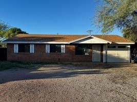 featured image of 954 E Weymouth St