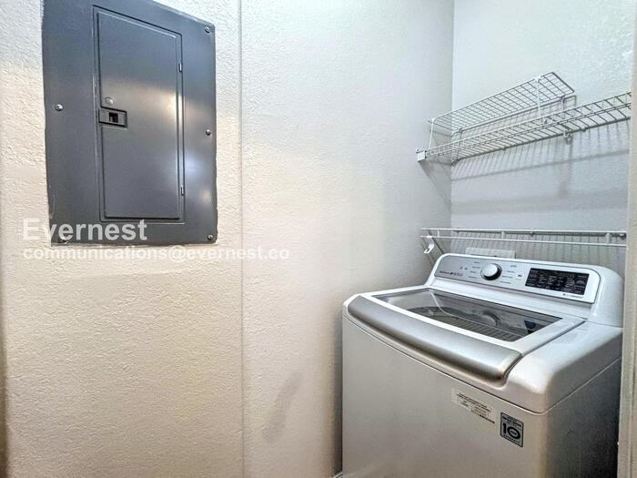 8290 Gate Pkwy W #117 - Photo 6 of 14