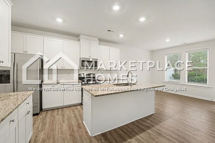 1128 Alston Ridge Ct - Photo 6 of 37