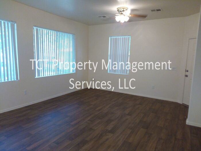 1544 S Owl Dr - Photo 2 of 9