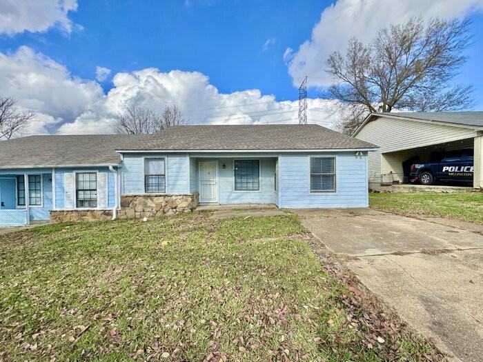 6506 Wimble Rd - Photo 2 of 17
