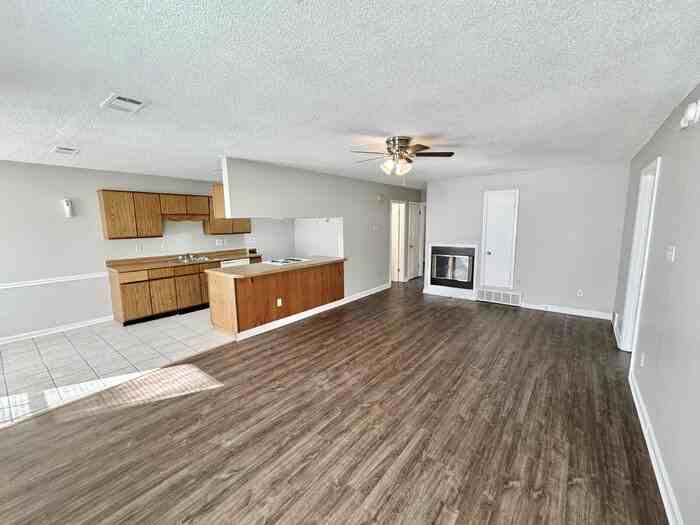 6506 Wimble Rd - Photo 3 of 17