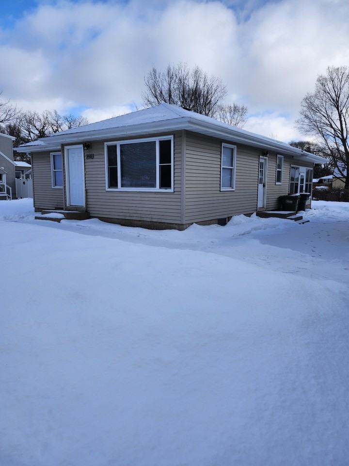 8983 Van Buren St Ne #1 - Photo 2 of 23