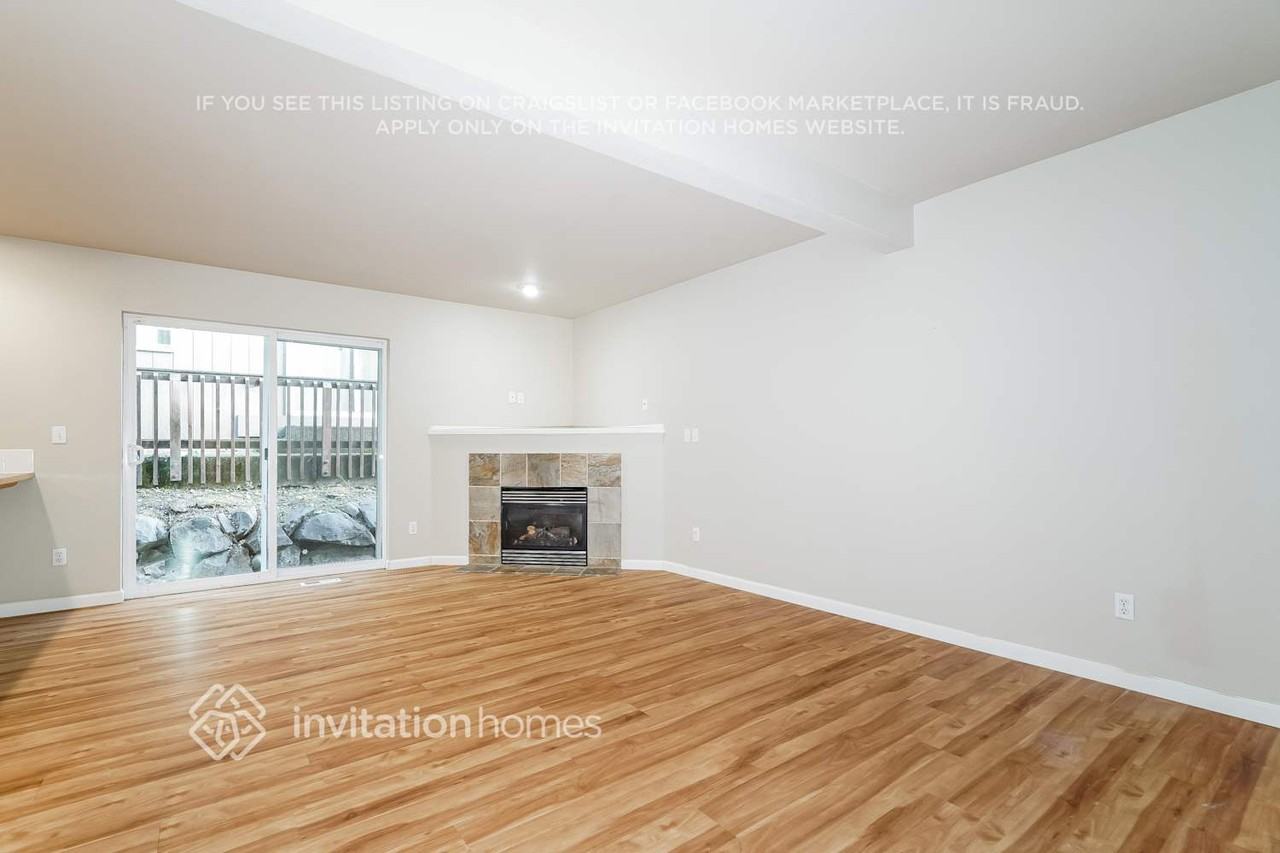 17917 72nd Ave E - Photo 4 of 18