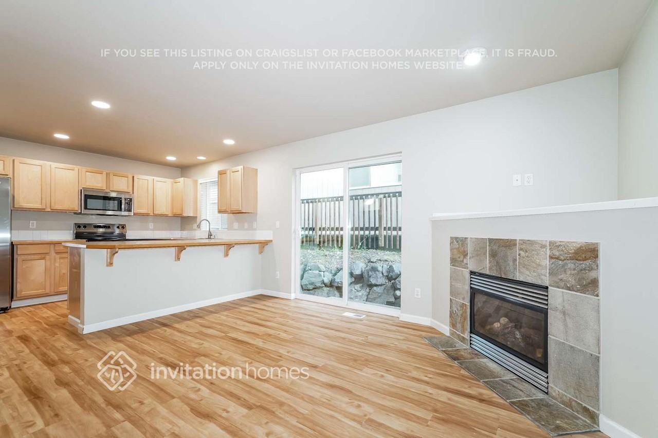 17917 72nd Ave E - Photo 5 of 18