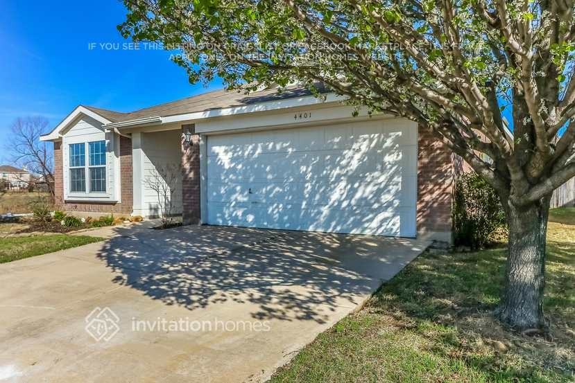 4401 Centennial Ct - Photo 2 of 19