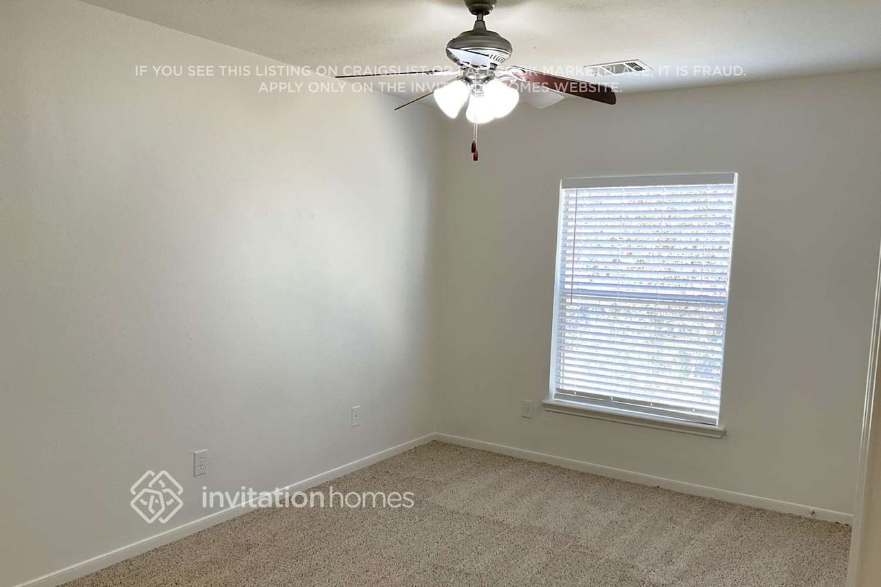 18815 Jodywood Dr - Photo 6 of 10