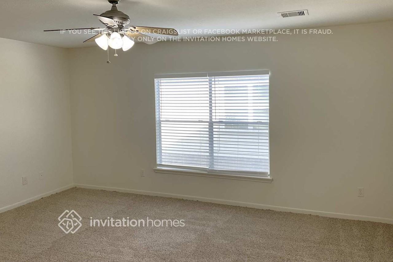 18815 Jodywood Dr - Photo 7 of 10