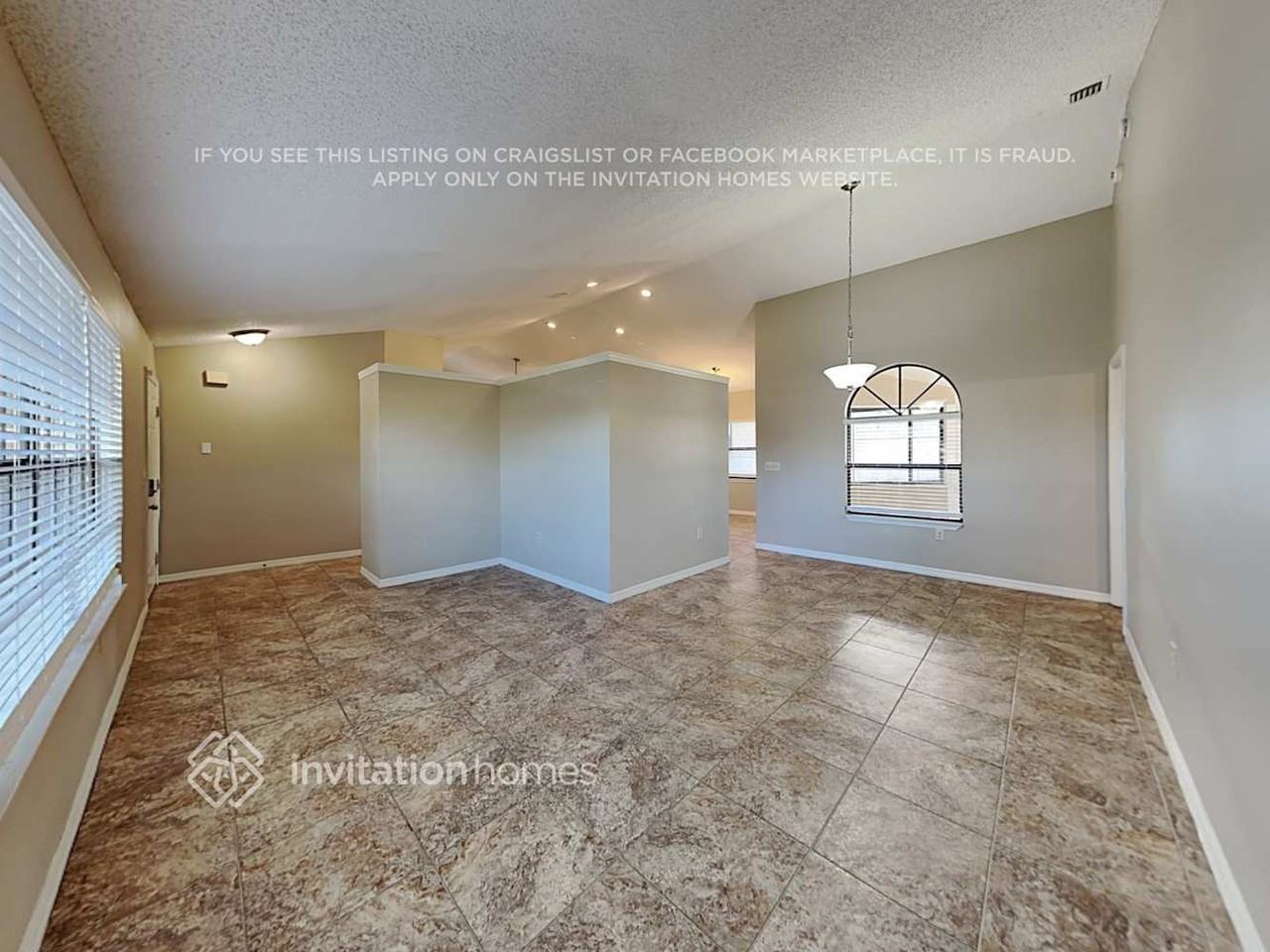 785 Kara Cir - Photo 3 of 19