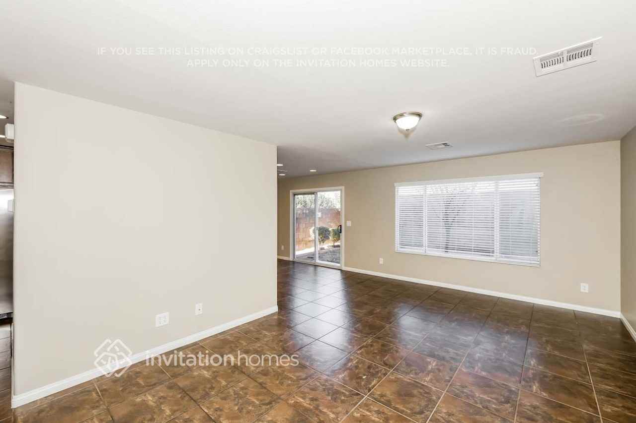 7962 Valladolid Ave - Photo 7 of 18