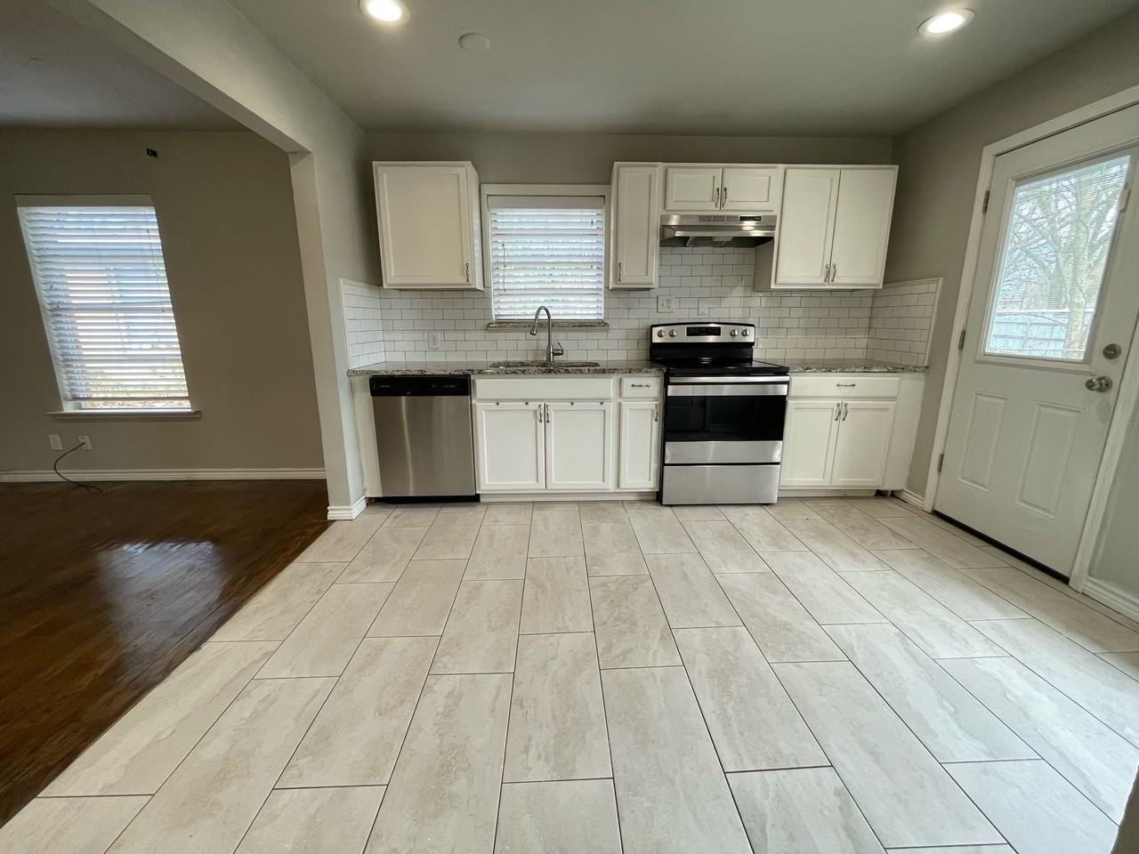 613 S Andrews Ave #1 - Photo 7 of 28