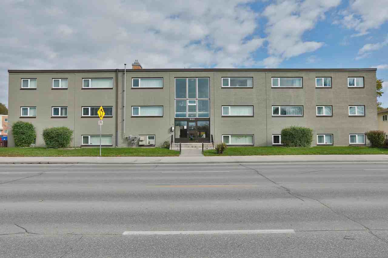 Rochelle Apartments - Photo 5 of 9