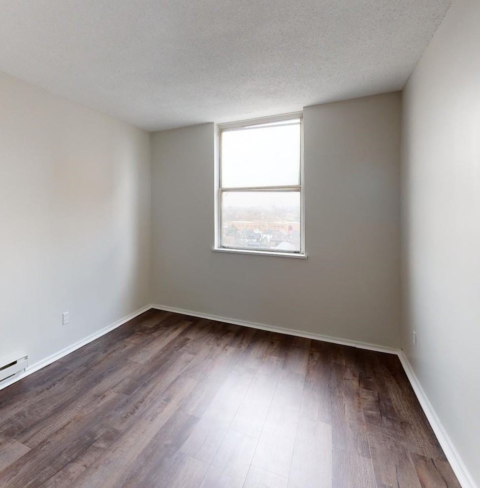 Windsor Tower Apartments - Photo 7 of 50