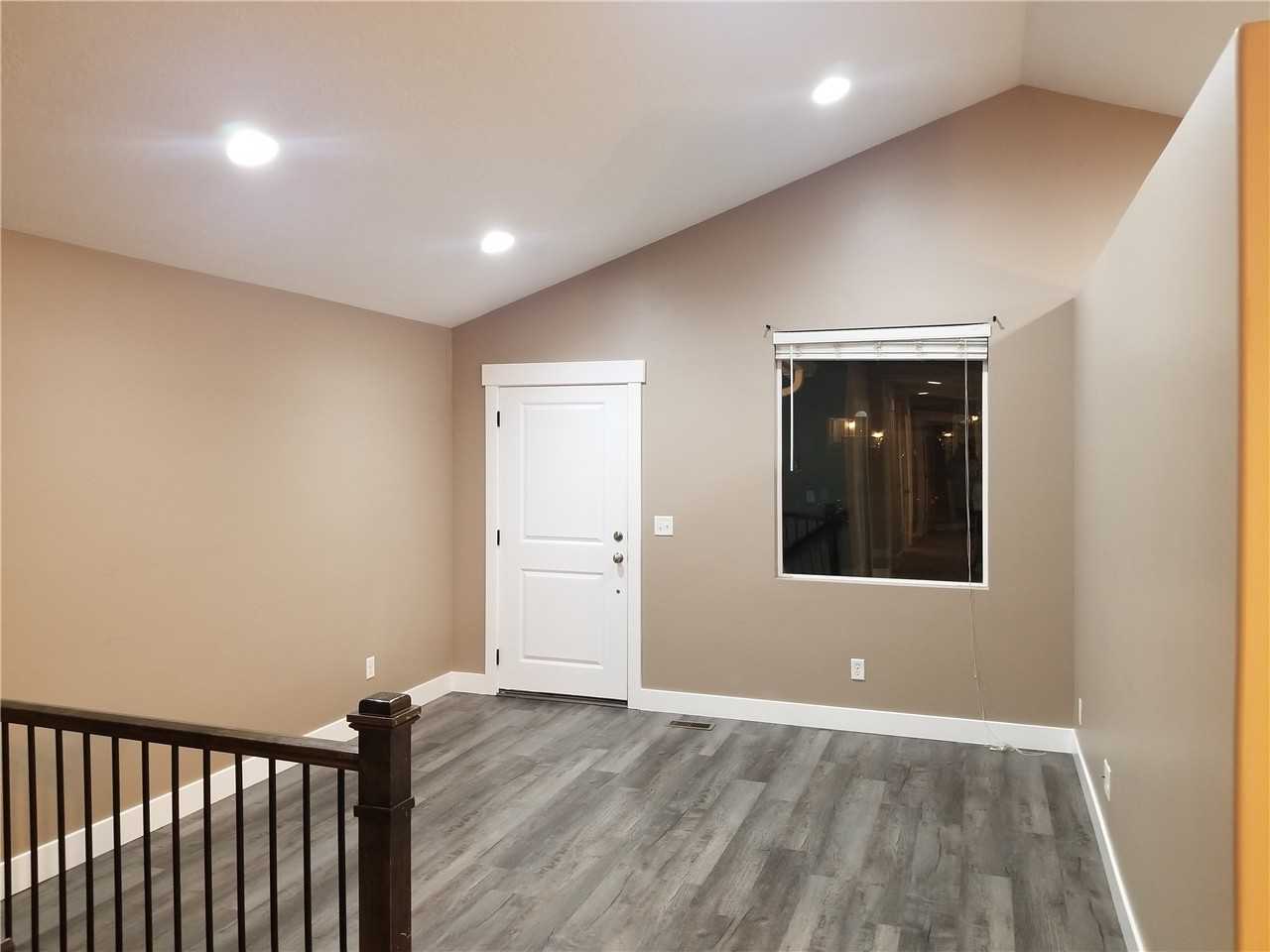 386 Summer Ln - Photo 2 of 22