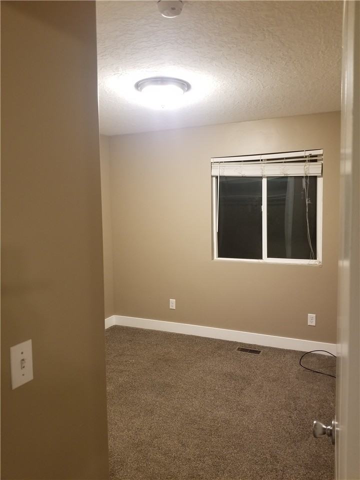 386 Summer Ln - Photo 6 of 22