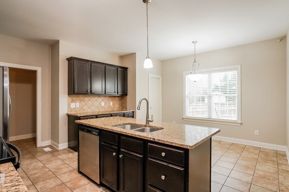 20 Tia Pl - Photo 7 of 16