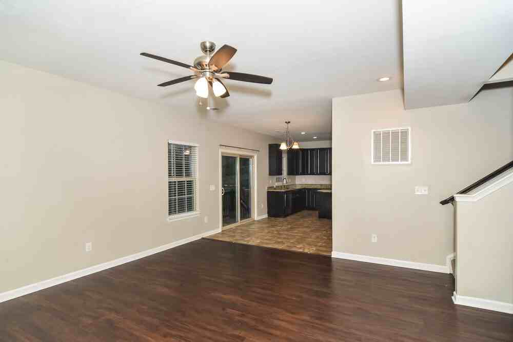 4249 Sandstone Dr - Photo 5 of 17