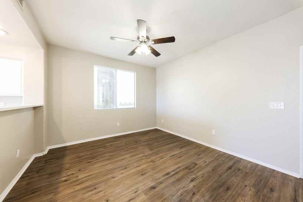 1515 E South Fork Dr - Photo 6 of 17