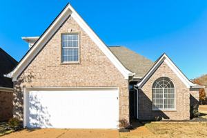featured image of 1305 Jackson Pond Cir