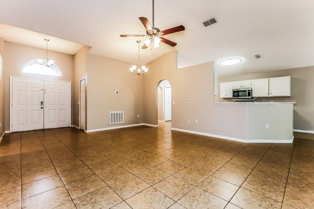 6922 Crown Lake Dr - Photo 3 of 16