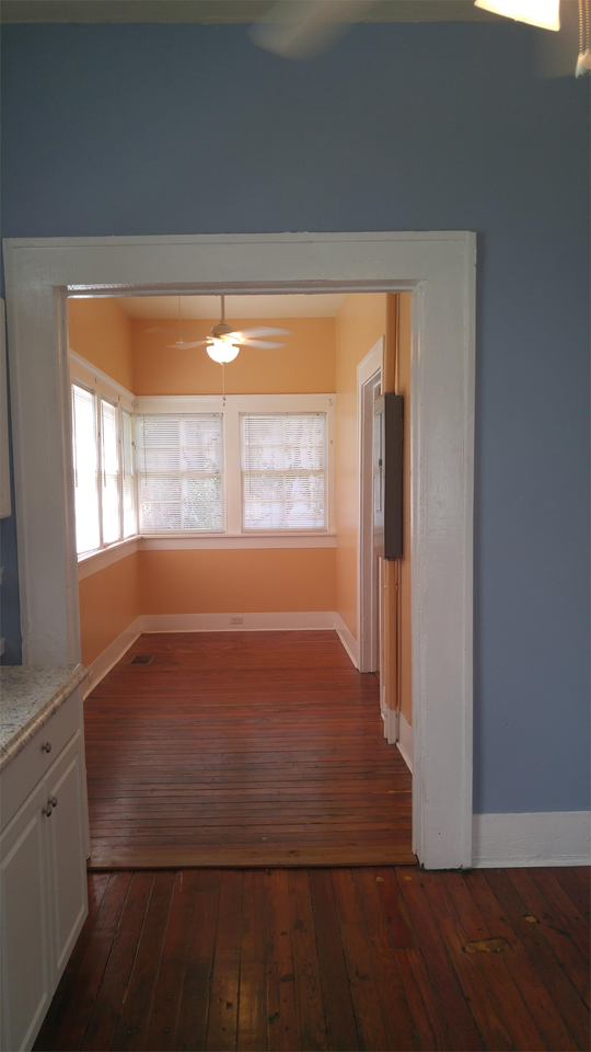 610 W 2nd Ave #1 - Photo 6 of 11