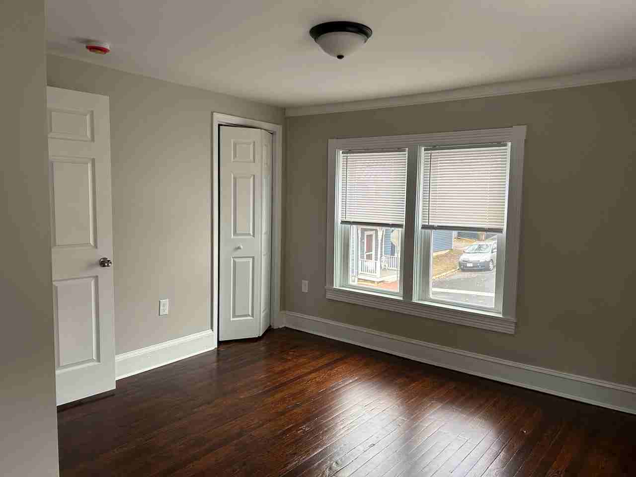520 S Kent St #520 - Photo 6 of 10