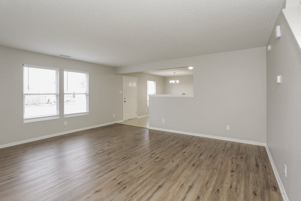 7905 States Bend Dr - Photo 6 of 17