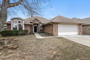 5820 Se 81st St - Photo 1 of 1