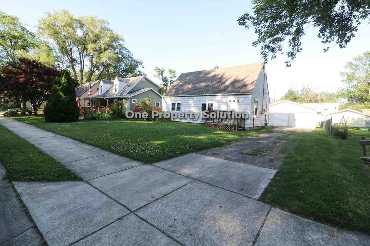 7219 Maryland Ave #1 - Photo 2 of 28