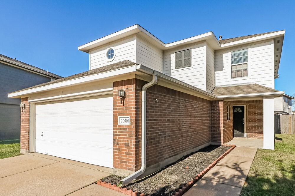 20518 Holly Barr Ln - Photo 4 of 17