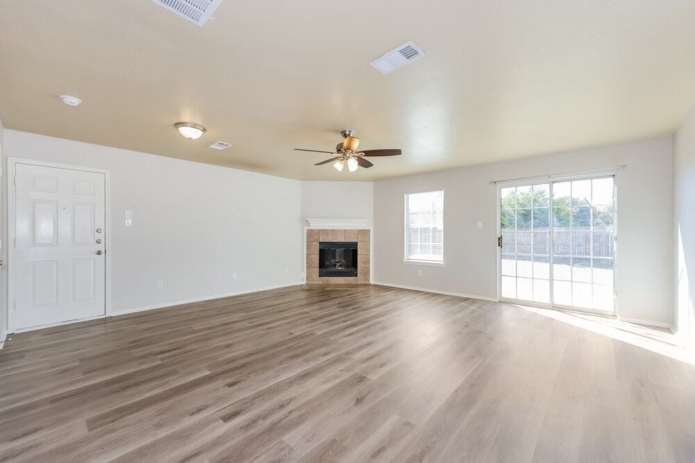 7447 Pineberry Rd - Photo 4 of 17