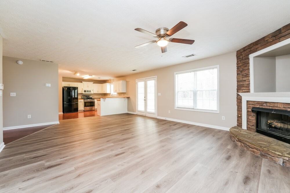 385 Shadowbrooke Cir - Photo 6 of 17