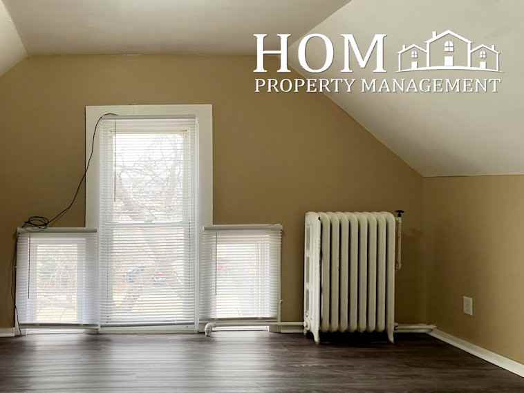 517 S Broad St #1 - Photo 3 of 11