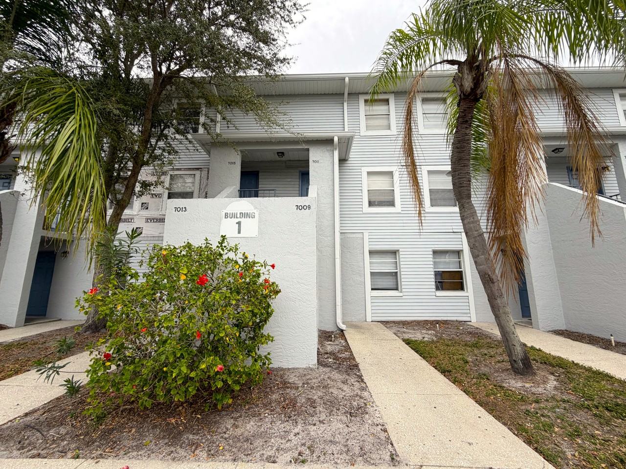 7009 Waterside Dr #1